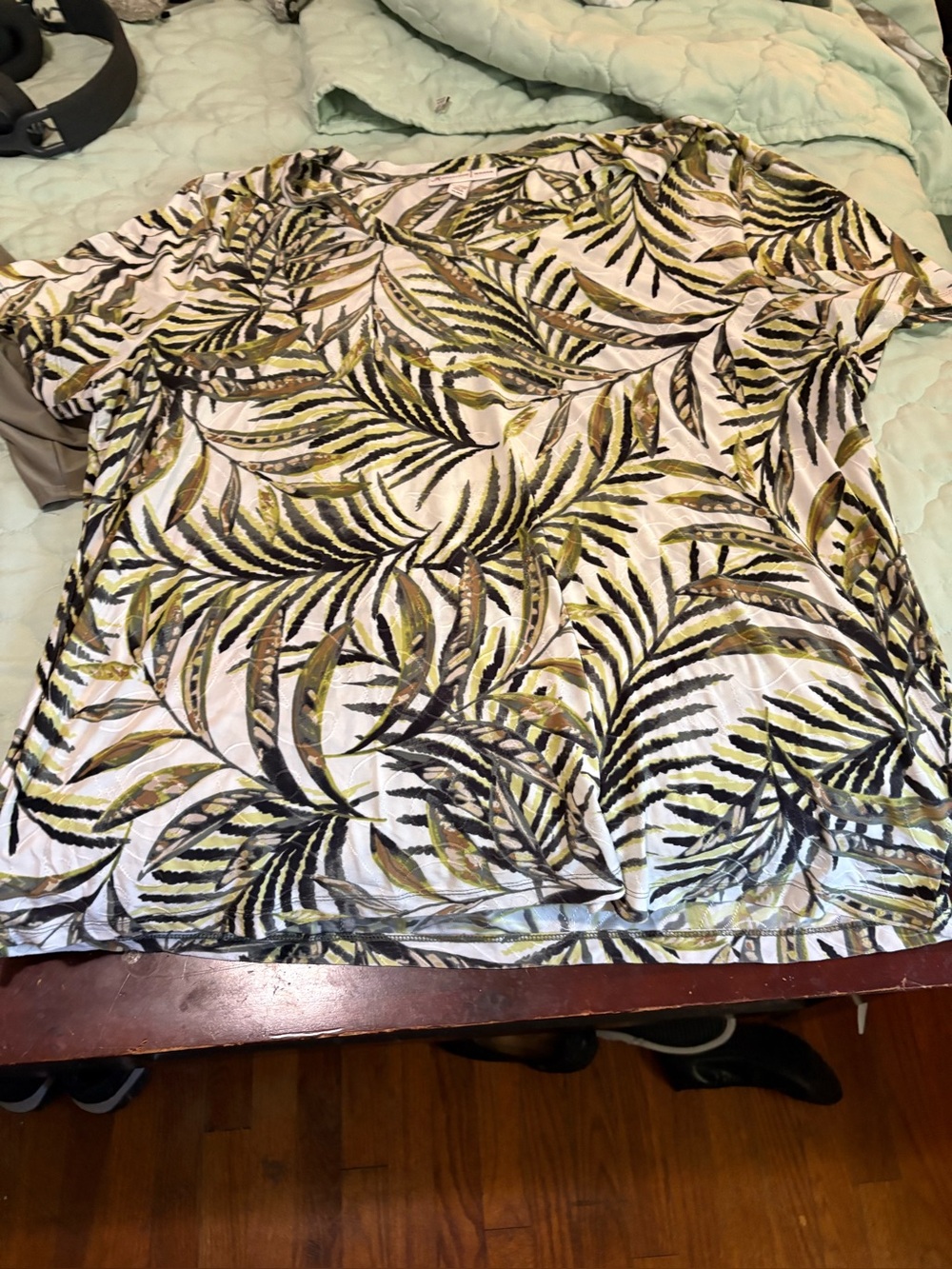 JM Collection Short Sleeve Top in White, Olive, Black